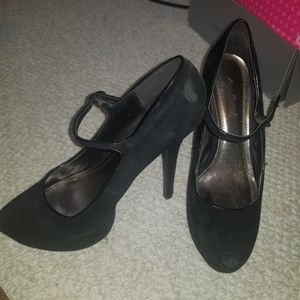 Anne Michelle Black Platform Heels